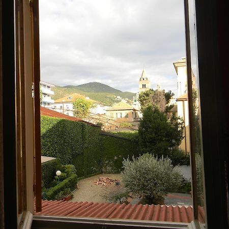 Vecchie Mura Varraze Exterior foto