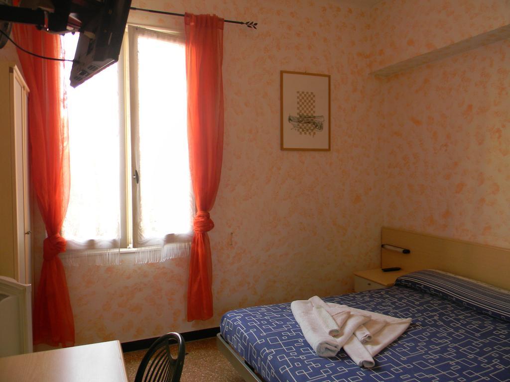 Vecchie Mura Varraze Exterior foto
