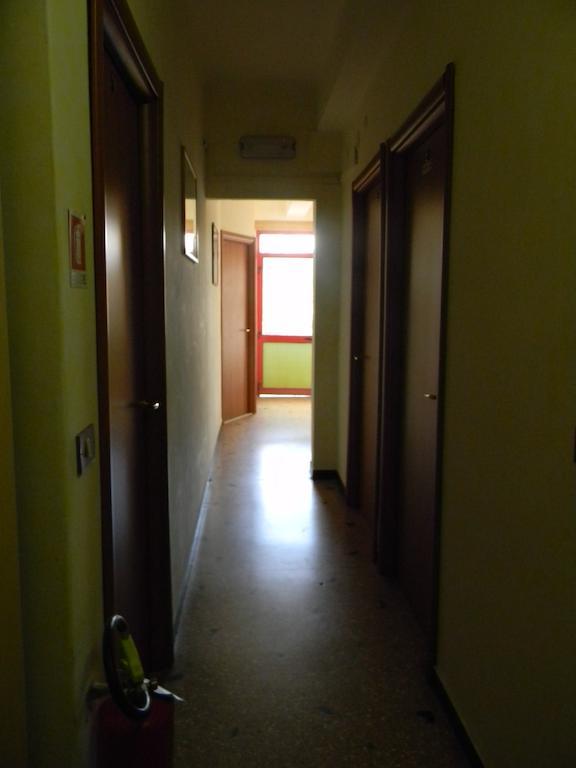 Vecchie Mura Varraze Exterior foto